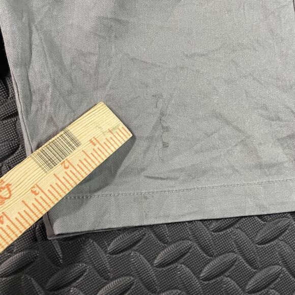 Volcom Shorts Mens 30 Gray Chino Walk Casual Pockets Logo Stone Skate Surf - Picture 5 of 6